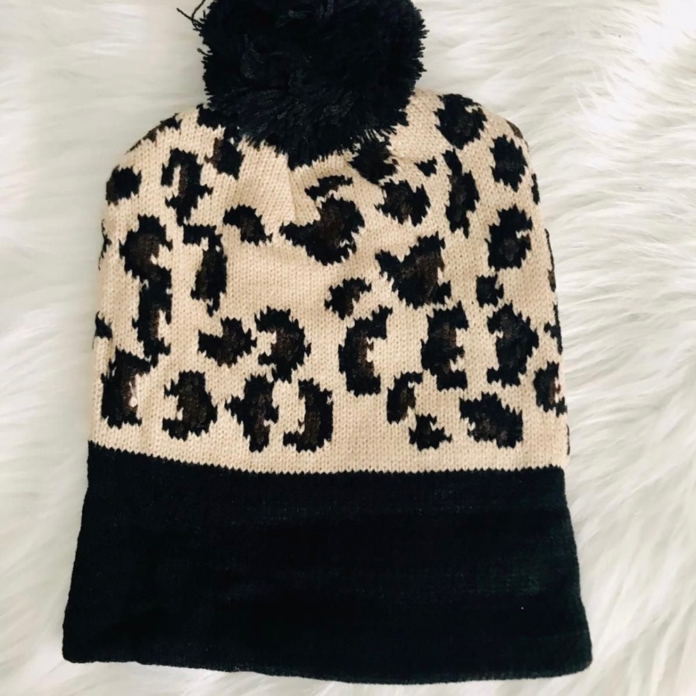 Kids tan pompom cheetah print beanie